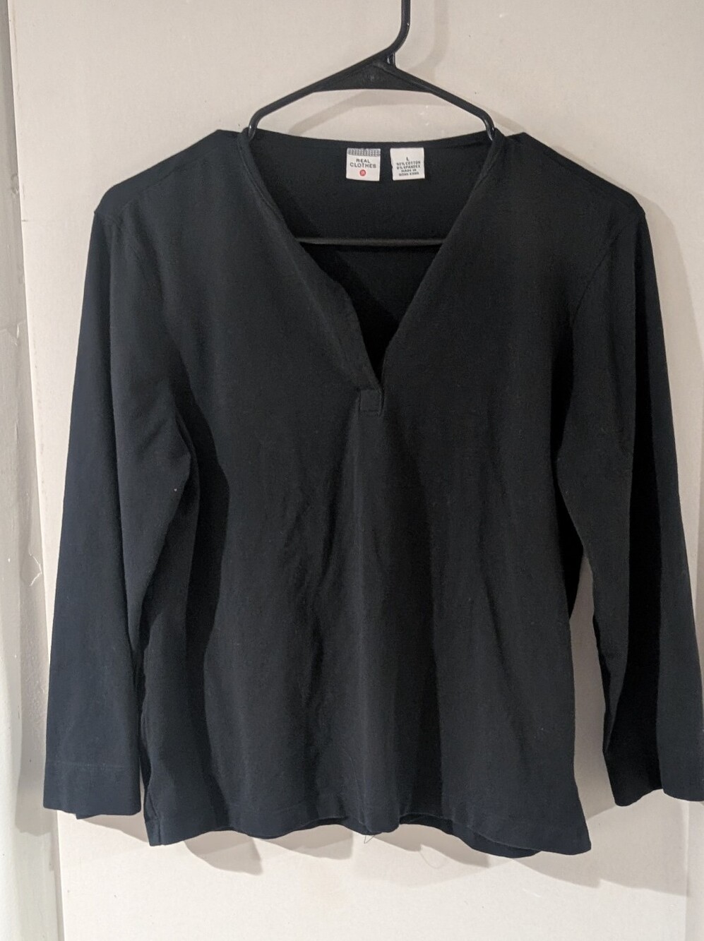 Women's Black V-Notch Long Sleeve Tee